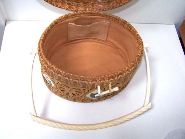 An Exquisite MATTAPOISETT Basket by the leading artist in the field Kathy Campbell — image 5